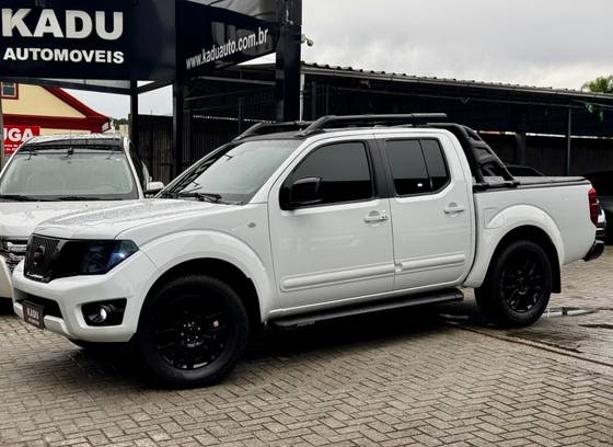 NISSAN FRONTIER 2.5 SL 4X4 CD TURBO ELETRONIC DIESEL 4P AUTOMÁTICO NISSAN FRONTIER 2.5 SL 4X4 CD TURBO ELETRONIC DIESEL 4P AUTOMÁTICO